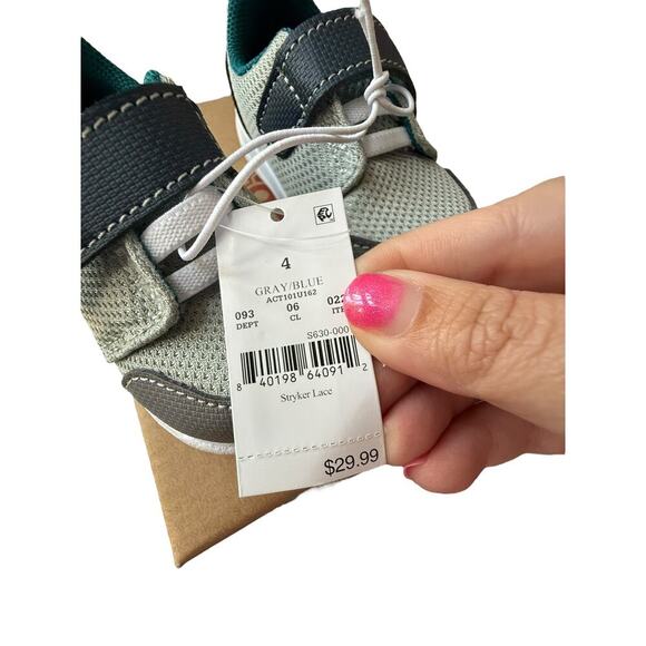 NIB See Kai Run Toddler Gray/Blue Stryker Lace Sneakers Size 4 - Picture 4 of 7